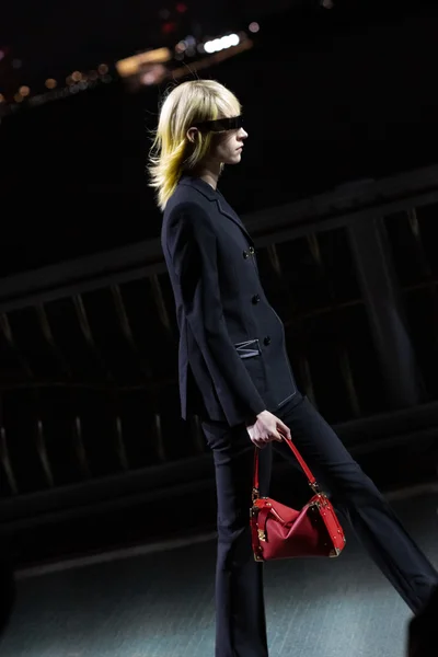 Look 7